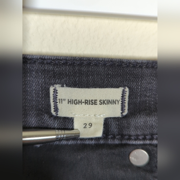Madewell Womens 11" High-Rise Skinny Jeans Lunar Wash Black Denim Size 29 $128 - Picture 3 of 5
